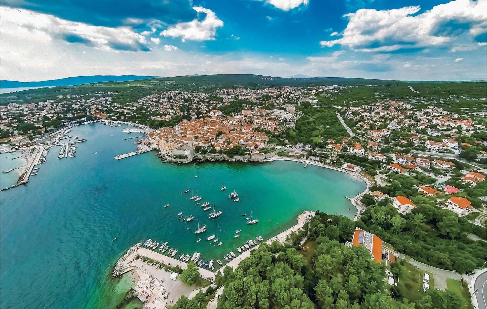 Gorgeous Apartment In Cizici With House Sea View Exteriér fotografie